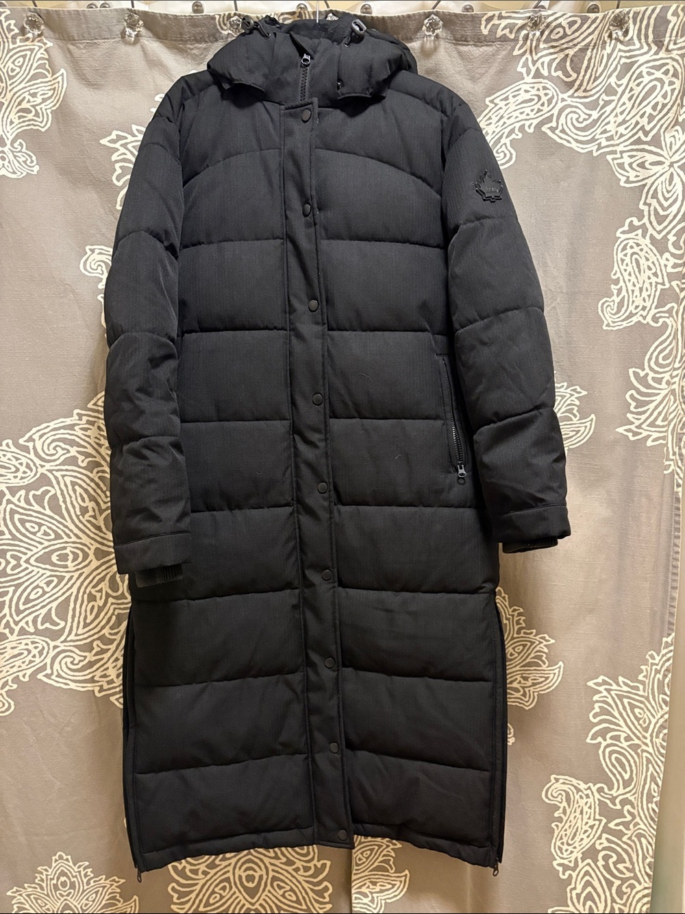 Toboggan Canada Black Long Puffer Winter Coat Hooded Size M